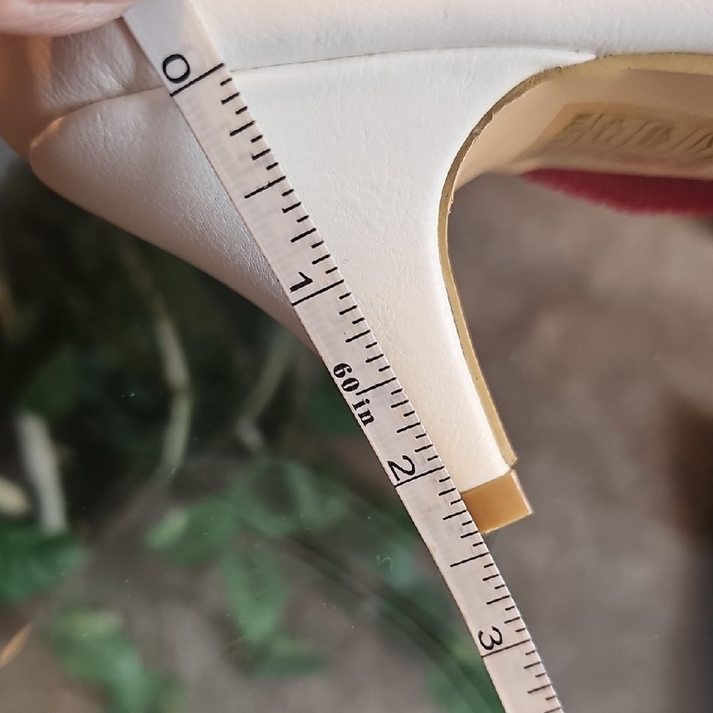 Elegant White Women's Heels - Picture 6 of 8